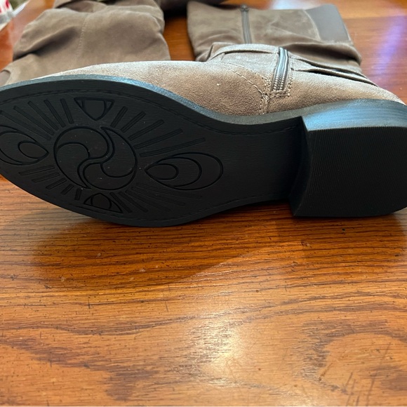 WHITE MOUNTAIN Shoes LIONA Women's Boot Dark Taupe NEW in box - Picture 5 of 8